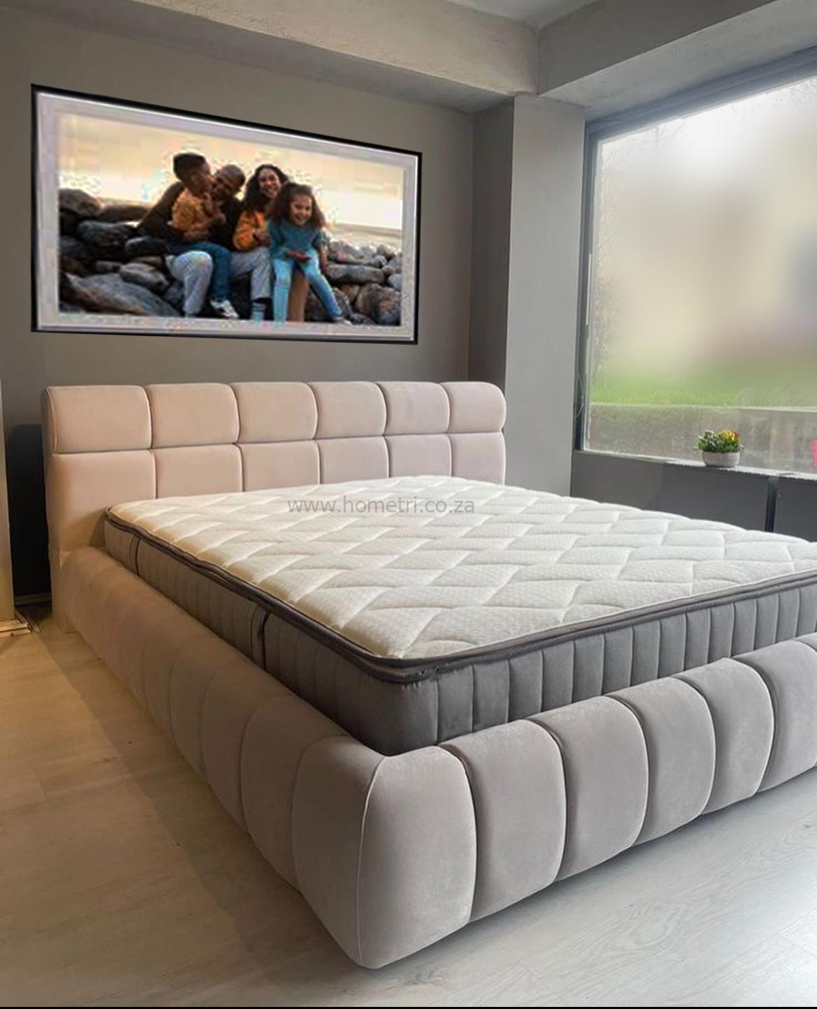 Nikis II Tufted Velvet Bed Frame